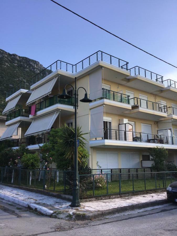 Ourania'S Apartments Kaména Voúrla Eksteriør bilde