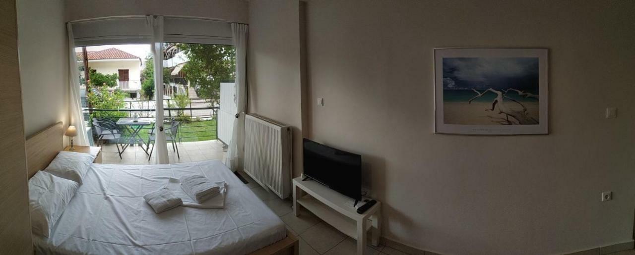 Ourania'S Apartments Kaména Voúrla Eksteriør bilde
